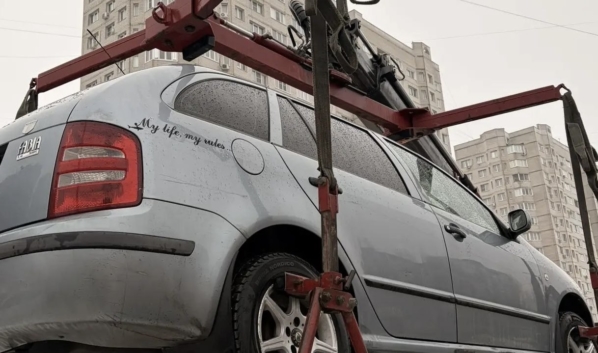 Авто эвакуировали.